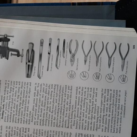 Reader's Digest crafts and hobbies step by step guide to creative skills. - Picture 8 of 9